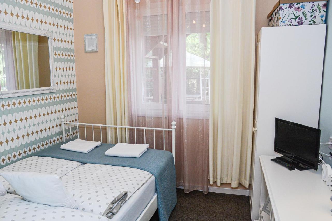 Holly Vendeghaz Apartment Hajduszoboszlo Ngoại thất bức ảnh