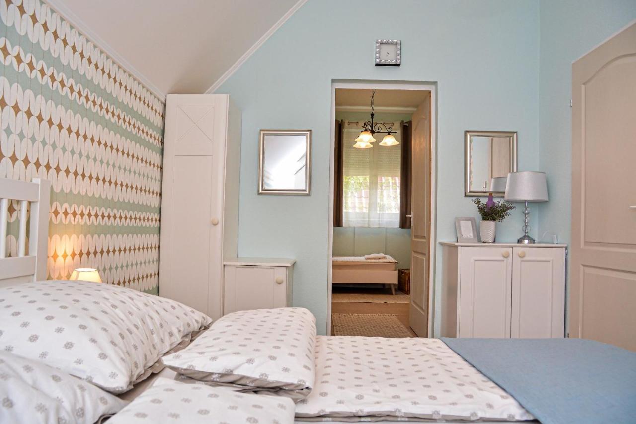 Holly Vendeghaz Apartment Hajduszoboszlo Ngoại thất bức ảnh