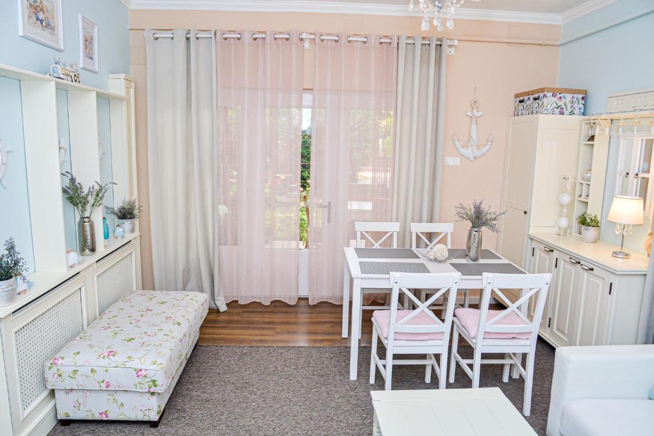 Holly Vendeghaz Apartment Hajduszoboszlo Ngoại thất bức ảnh