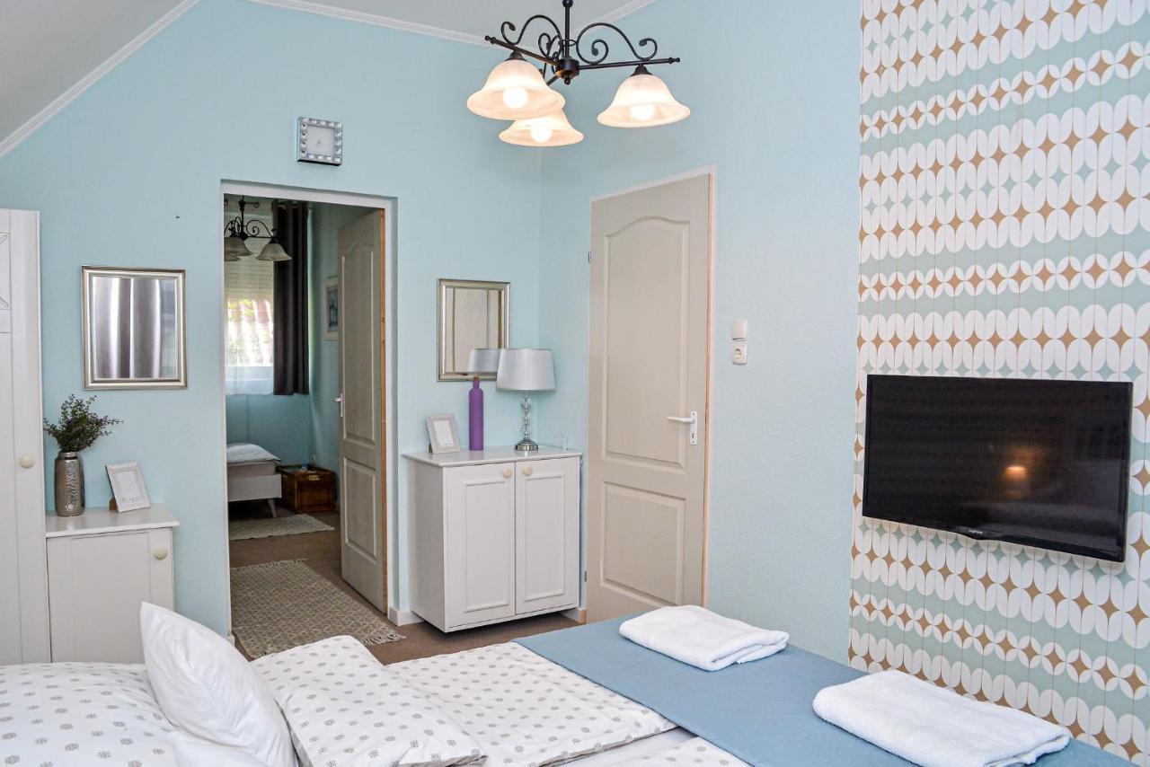 Holly Vendeghaz Apartment Hajduszoboszlo Ngoại thất bức ảnh