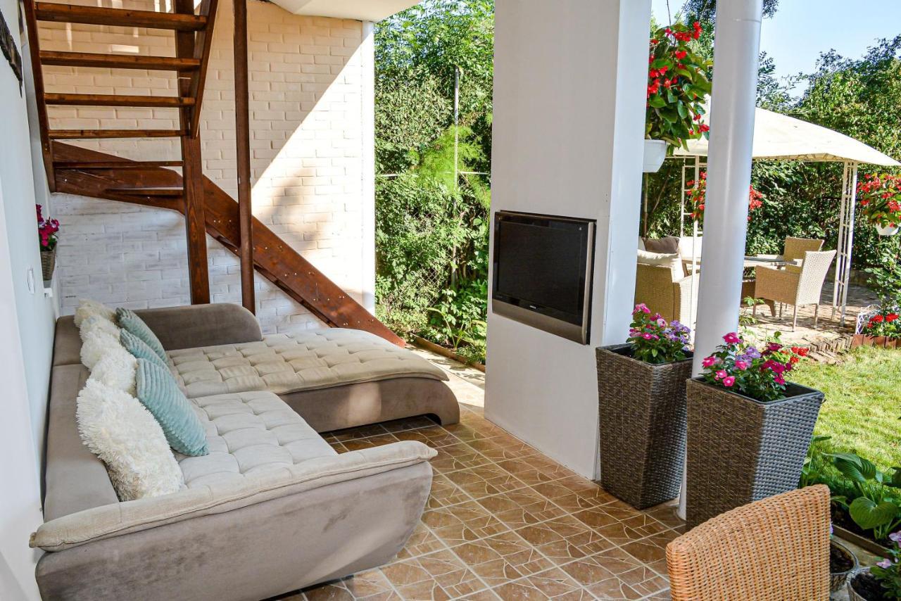 Holly Vendeghaz Apartment Hajduszoboszlo Ngoại thất bức ảnh