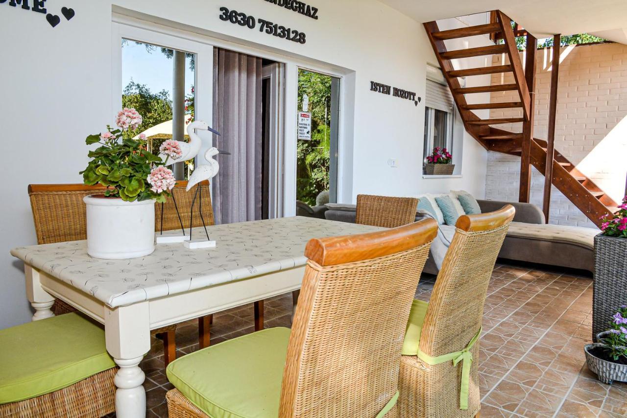Holly Vendeghaz Apartment Hajduszoboszlo Ngoại thất bức ảnh