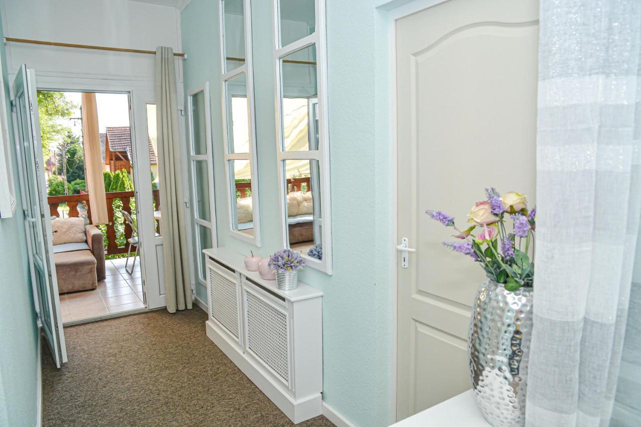 Holly Vendeghaz Apartment Hajduszoboszlo Ngoại thất bức ảnh