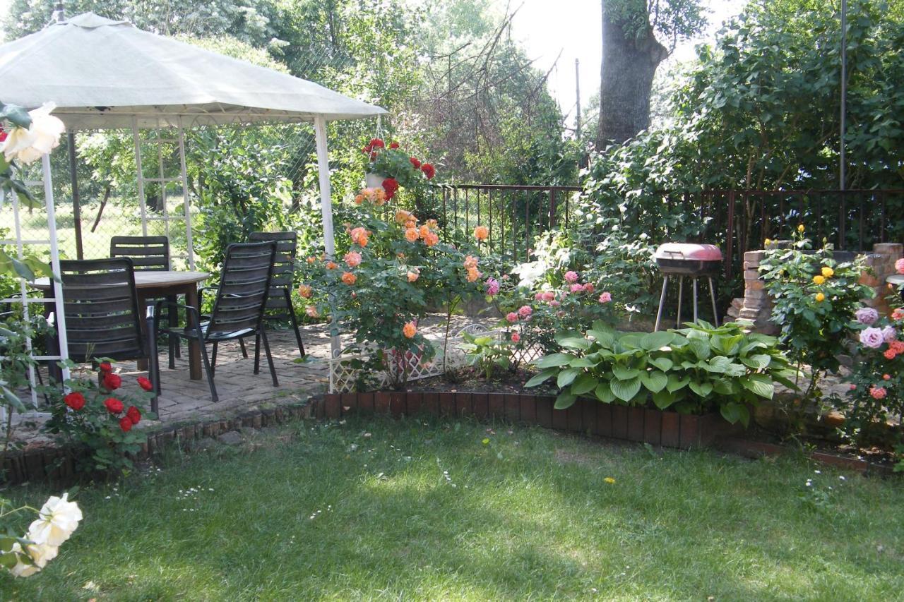 Holly Vendeghaz Apartment Hajduszoboszlo Ngoại thất bức ảnh