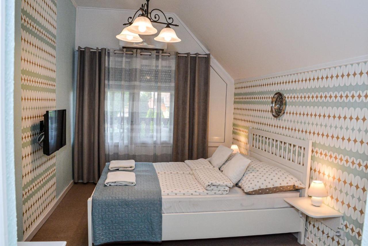 Holly Vendeghaz Apartment Hajduszoboszlo Ngoại thất bức ảnh