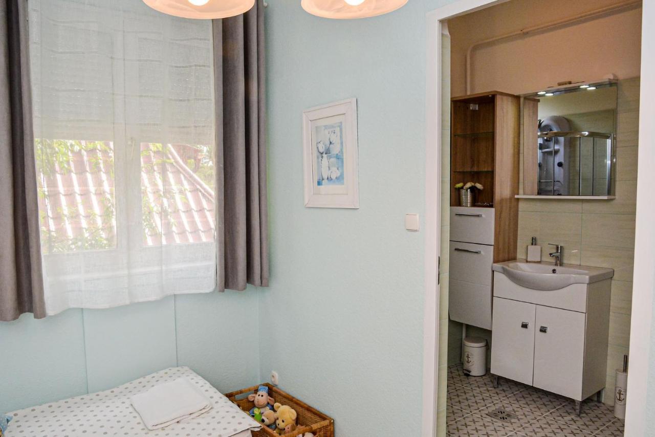 Holly Vendeghaz Apartment Hajduszoboszlo Ngoại thất bức ảnh